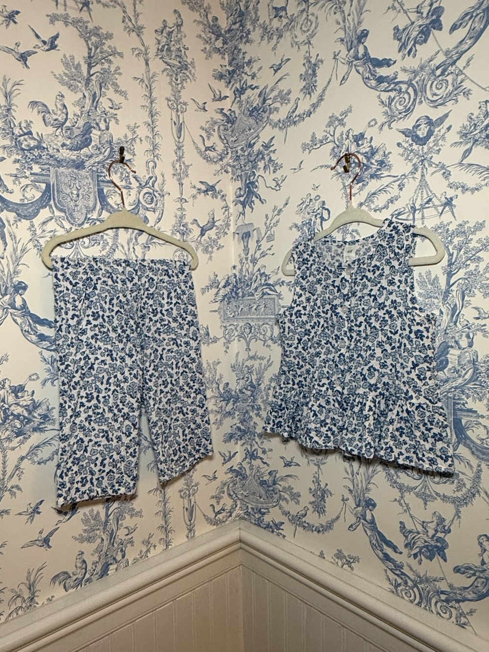 H&M Floral top and pants set 9-12 Months